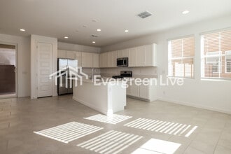 10138 E Ulysses Ave in Mesa, AZ - Building Photo - Building Photo
