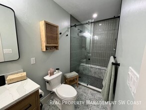 18100 Pioneer Rd-Unit -Studio in Ft. Myers, FL - Building Photo - Building Photo