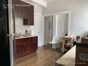 2104 S Washtenaw Ave.-Unit -#2F in Chicago, IL - Building Photo - Building Photo