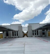 3056 Stark Rd in Weslaco, TX - Building Photo - Building Photo