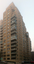 Gracie Towers Apartments in New York, NY - Building Photo - Building Photo