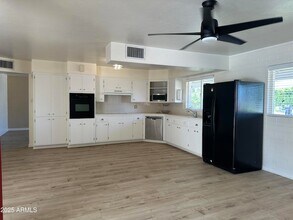 3514 N Pueblo Way in Scottsdale, AZ - Building Photo - Building Photo