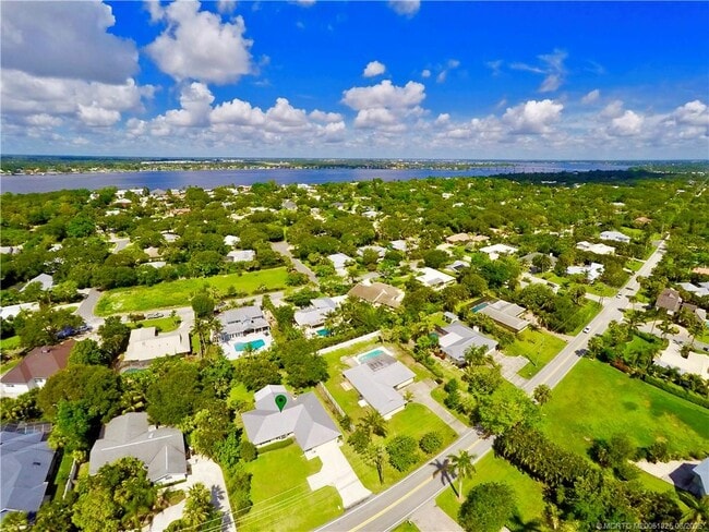 97 S Sewalls Point Rd in Stuart, FL - Building Photo - Building Photo