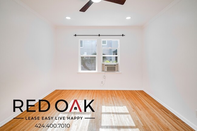 340 N Curson Ave in Los Angeles, CA - Building Photo - Building Photo