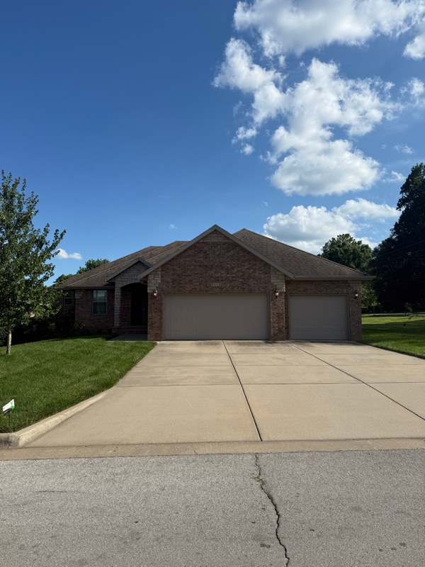 property at 5010 E Wild Horse Dr