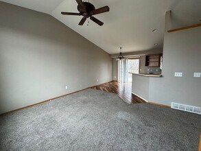 4949 S Dunlap Ave in Sioux Falls, SD - Building Photo - Building Photo