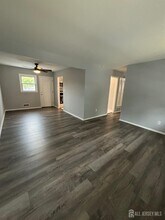 154 Garfield Ave-Unit -2 in Woodbridge Township, NJ - Building Photo - Building Photo
