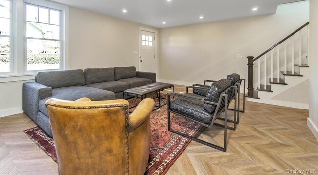 67 Maple Ave in Sea Cliff, NY - Building Photo - Building Photo