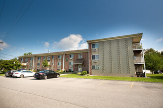 Hudson View Park in Beacon, NY - Building Photo - Building Photo