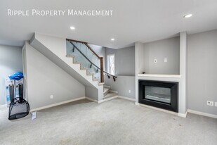310-345 45 Ave SW in Calgary, AB - Building Photo