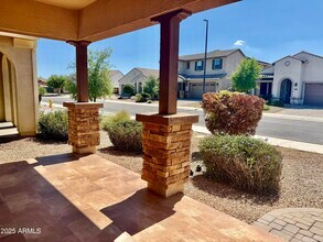 980 E Knightsbridge Way in Gilbert, AZ - Building Photo - Building Photo