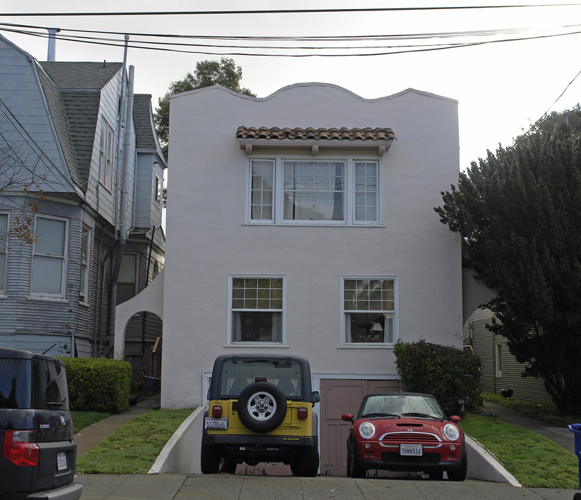 916 Chestnut St in Alameda, CA - Building Photo