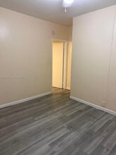 1708 Hayes St in Hollywood, FL - Building Photo - Building Photo