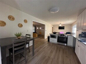 6702 Songwood Dr in Austell, GA - Building Photo - Building Photo