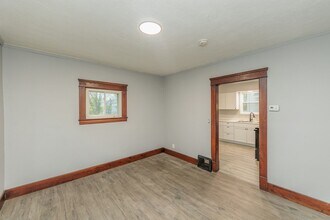 1038 W 11th St in Lorain, OH - Building Photo - Building Photo