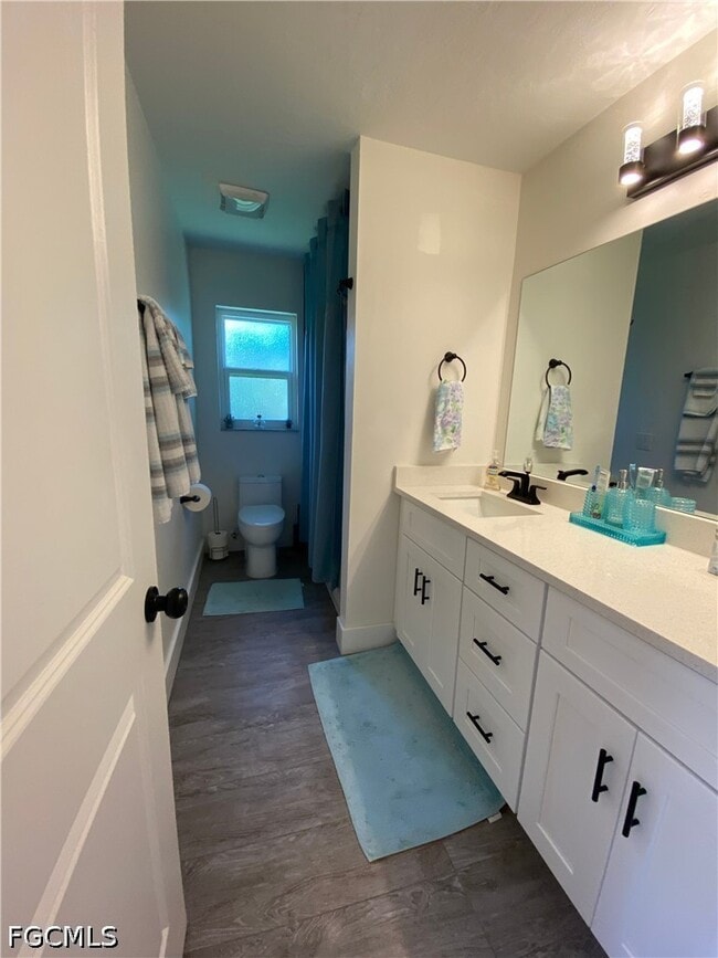property at 5156 Sunnybrook Ct
