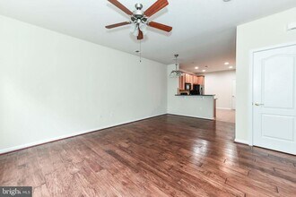 19408 Coppermine Sq in Leesburg, VA - Building Photo - Building Photo