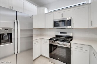 19513 Hinkley Dr in Estero, FL - Building Photo - Building Photo