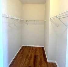 9534 Walker Way in Manassas Park, VA - Foto de edificio - Building Photo