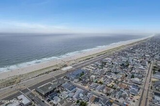 1401 N Ocean Ave in Seaside Park, NJ - Building Photo - Building Photo