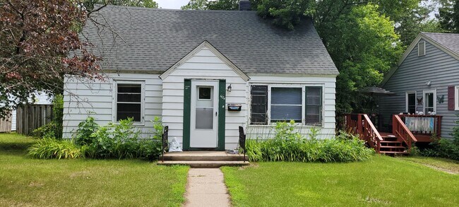 property at 1424 America Ave NW