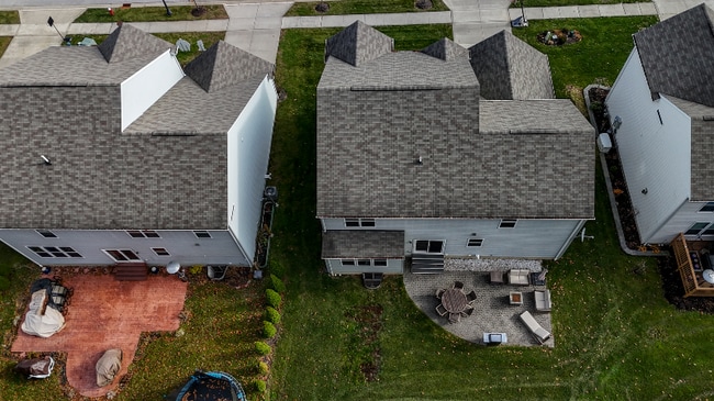 4816 Lake View Dr in Peninsula, OH - Foto de edificio - Building Photo