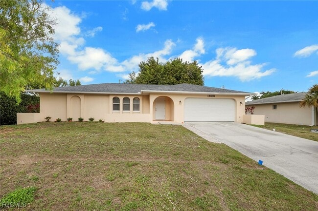 1625 SE 21st Ln in Cape Coral, FL - Building Photo - Building Photo