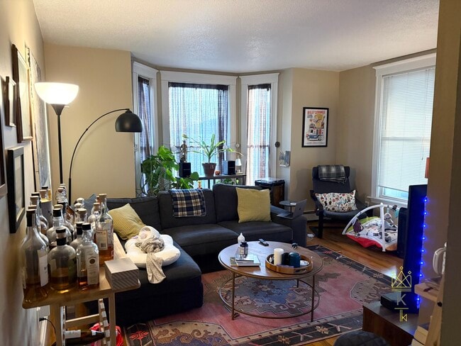 14 Mt Vernon St in Malden, MA - Building Photo - Building Photo