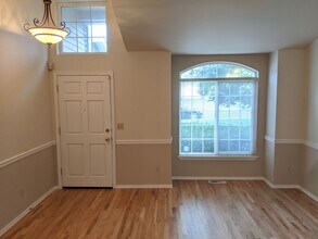 3814 W 6th St in Anacortes, WA - Building Photo - Building Photo