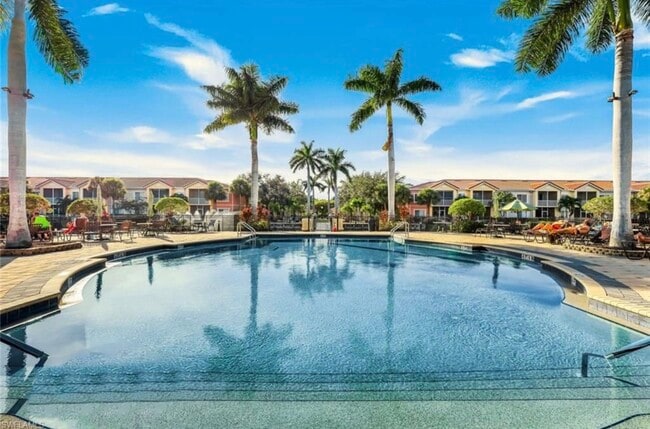 20241 Estero Gardens Cir, Unit 102 in Estero, FL - Building Photo - Building Photo