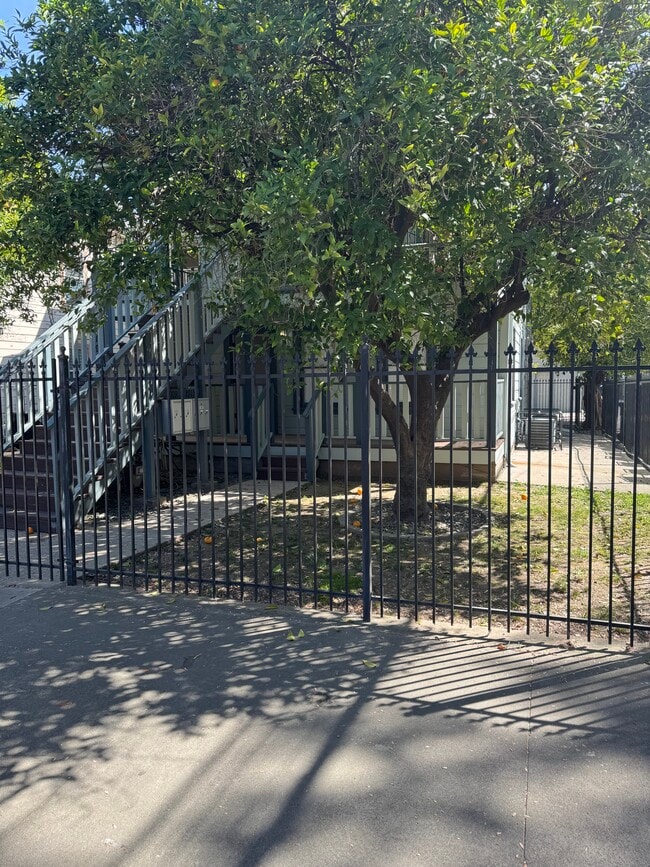 1915 10th St, Unit 1915 10th St Apt #1, Unit 1915 10th St Apt #1