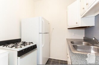 4601 N Lincoln Ave in Chicago, IL - Foto de edificio - Building Photo