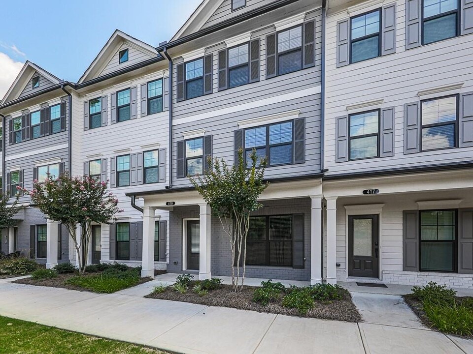 419 Stovall Pl in Woodstock, GA - Foto de edificio