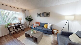 Cambridge House Apartments in Davis, CA - Building Photo