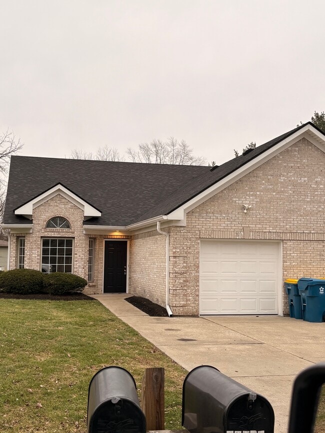 property at 10717 N Park Ave