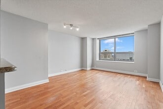 474 N Lake Shore Dr in Chicago, IL - Building Photo - Building Photo