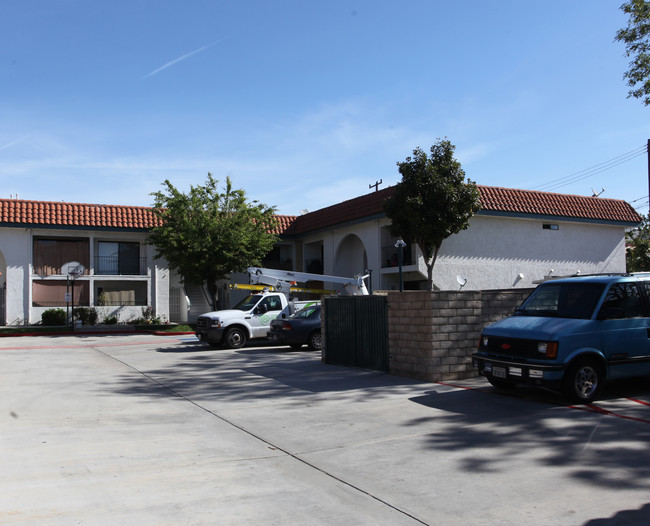 Patricia Terrace in Simi Valley, CA - Building Photo - Building Photo