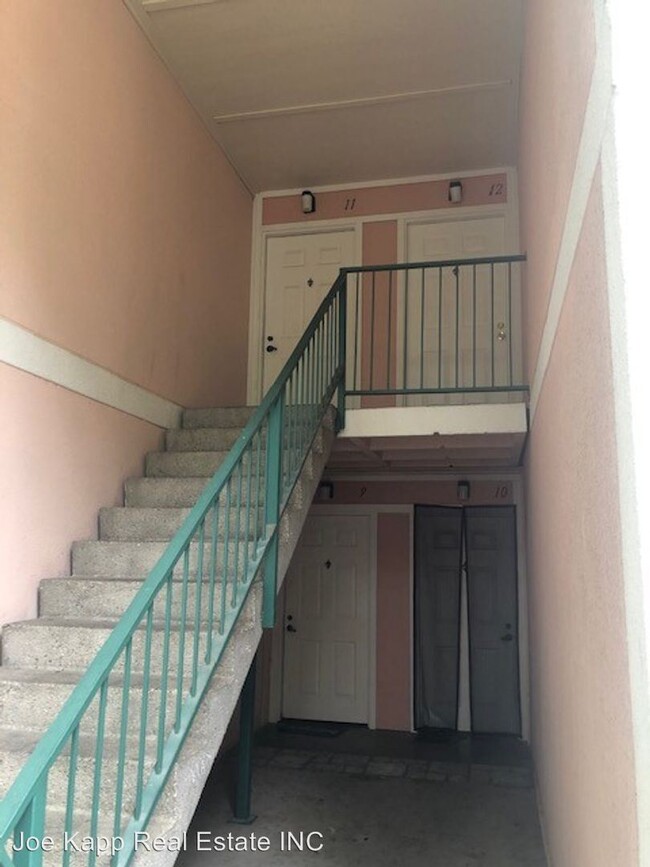 234 S Steckel Dr in Santa Paula, CA - Building Photo - Building Photo