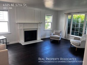4325 NE 57th St in Seattle, WA - Building Photo - Building Photo