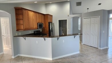 5610 NW North Crisona Cir in Port St. Lucie, FL - Building Photo - Building Photo