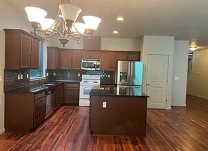 3007 SW 176th Ave in Beaverton, OR - Foto de edificio - Building Photo