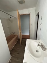 814 E Pine St in Mahanoy City, PA - Foto de edificio - Building Photo