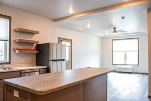 2460 Golf Rd in Eau Claire, WI - Building Photo