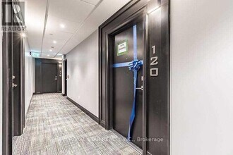 200 Lagerfeld Dr in Brampton, ON - Building Photo - Building Photo