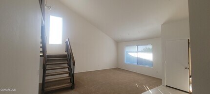 611 Calle Del Sur in Thousand Oaks, CA - Building Photo - Building Photo