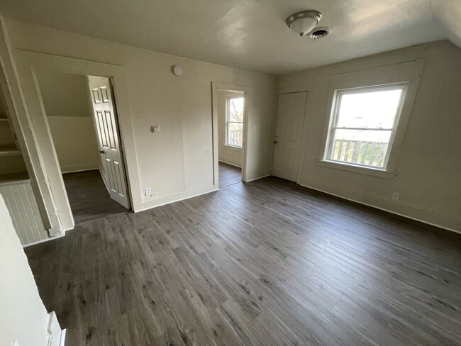2653 N 22nd St-Unit -2653A (Upper) in Milwaukee, WI - Building Photo - Building Photo