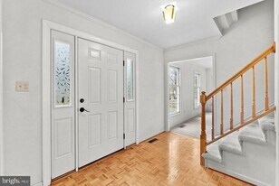 3709 Howsen Ave in Fairfax, VA - Building Photo