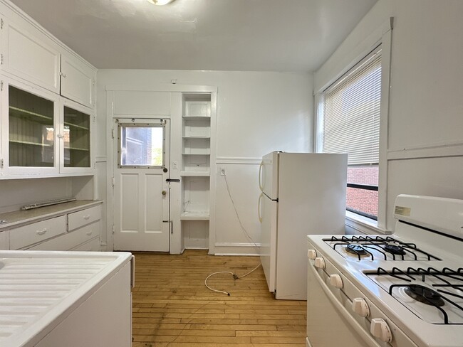 1312 Oak Ave in Evanston, IL - Building Photo - Building Photo