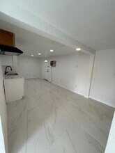 2210 Clementine in Houston, TX - Building Photo - Building Photo