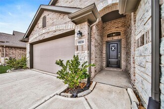 9539 Summer River Dr in Richmond, TX - Building Photo - Building Photo